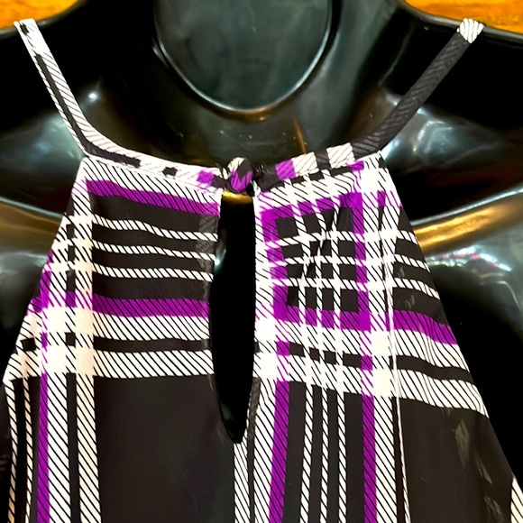 NWOT Sleeveless Plaid Ruffle Top - Picture 4 of 7